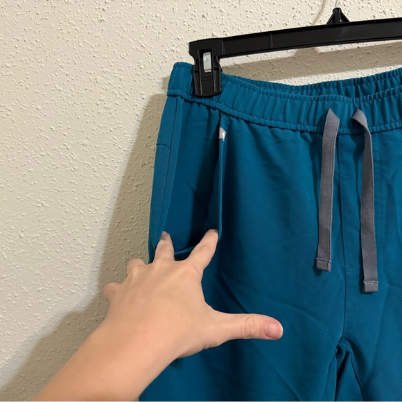 Figs Tansen Jogger Scrub Pants in Pacific Blue - Size S - Picture 4 of 12